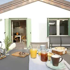 mariposa-apartments.hotelinveneto.com/